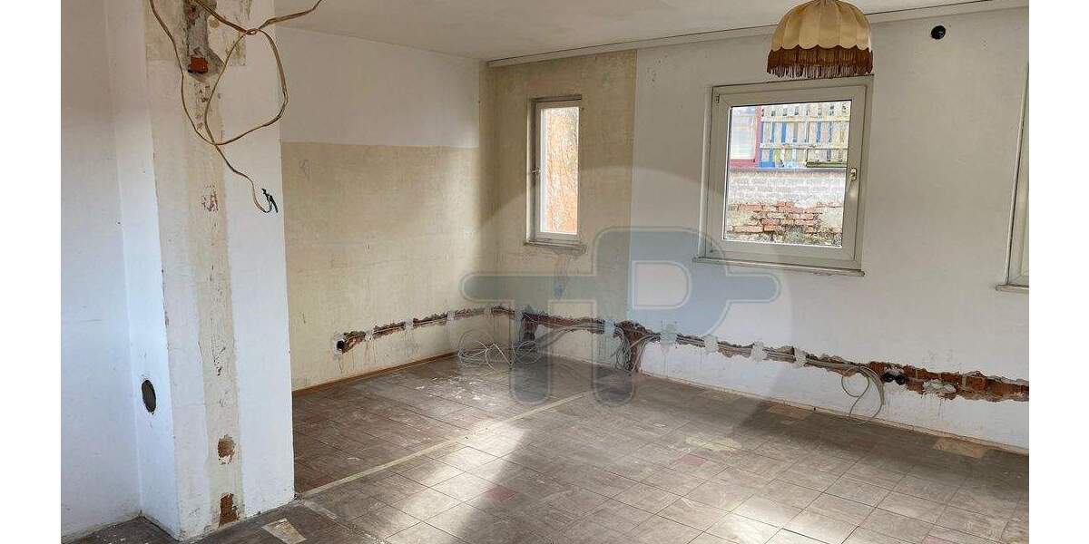 Mehrfamilienhaus, Wohnhaus Vilshofen - 6 Zimmer, 230 m&sup2;, 295.000&euro; | Angebot:25703931