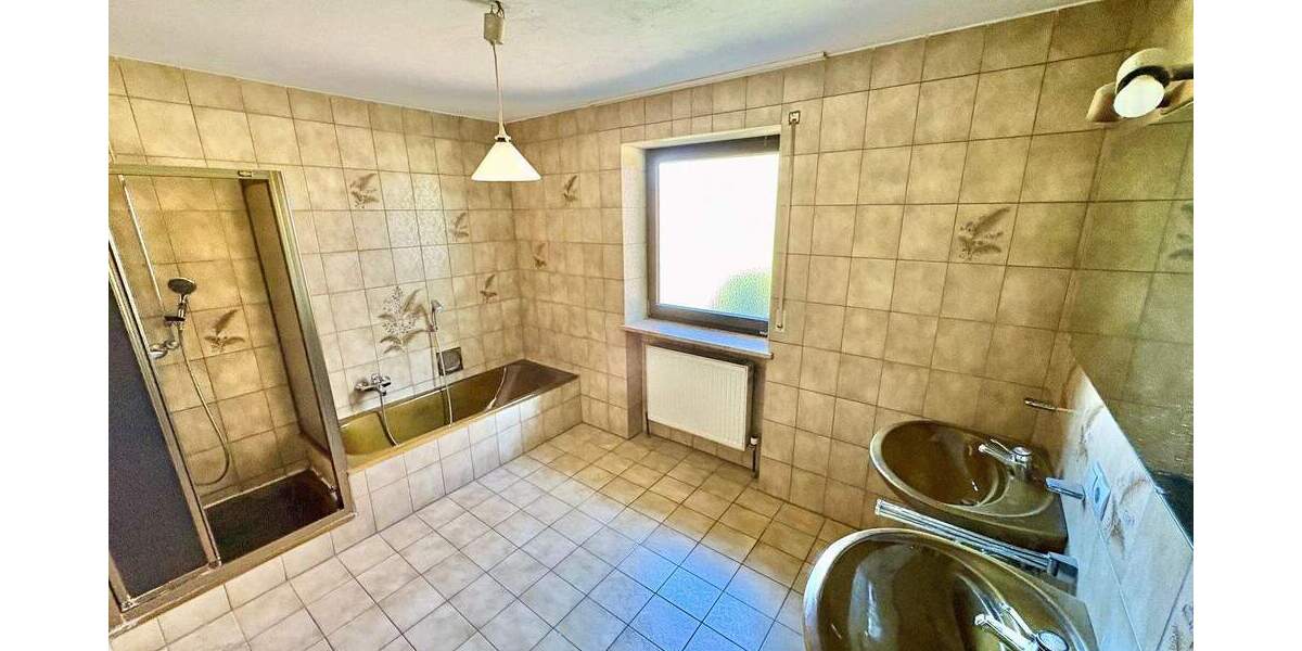 Einfamilienhaus Künzing Forsthart - 6 Zimmer, 173 m&sup2;, 274.000&euro; | Angebot:25701771