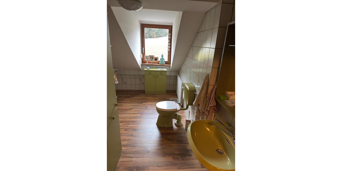 Einfamilienhaus Bayerbach - 7 Zimmer, 203 m&sup2;, 329.000&euro; | Angebot:25285012