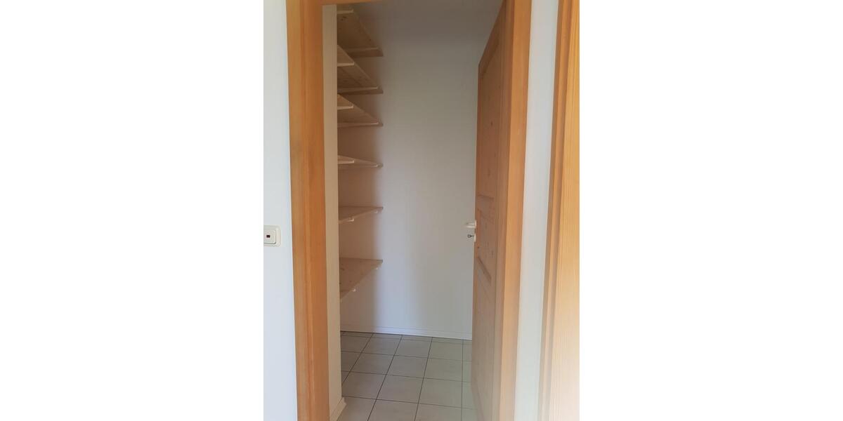 Dachgeschoßwohnung Neuburg am Inn - 2 Zimmer, 62 m&sup2;, 580&euro; | Angebot:25960639