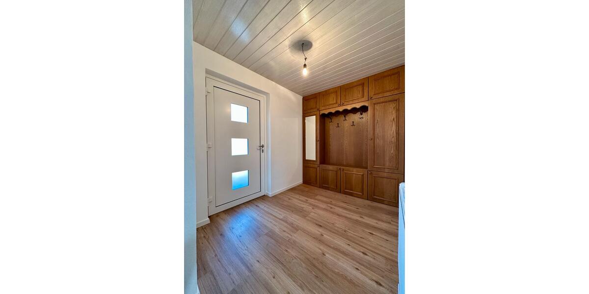 Dachgeschoßwohnung Hutthurm - 2.5 Zimmer, 85 m&sup2;, 690&euro; | Angebot:25354749