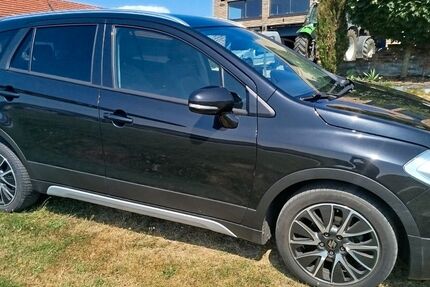 Suzuki (SX4) S-Cross 151.000 km 8.200 &euro; Perlesreut 94157