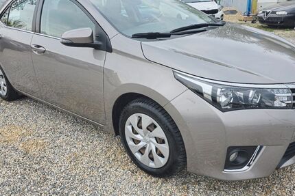 Toyota Corolla 144.694 km 10.900 &euro; Passau 94036