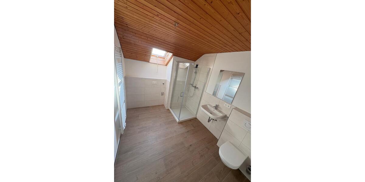 Dachgeschoßwohnung Passau Auerbach - 2 Zimmer, 120 m&sup2;, 1.800&euro; | Angebot:25898240