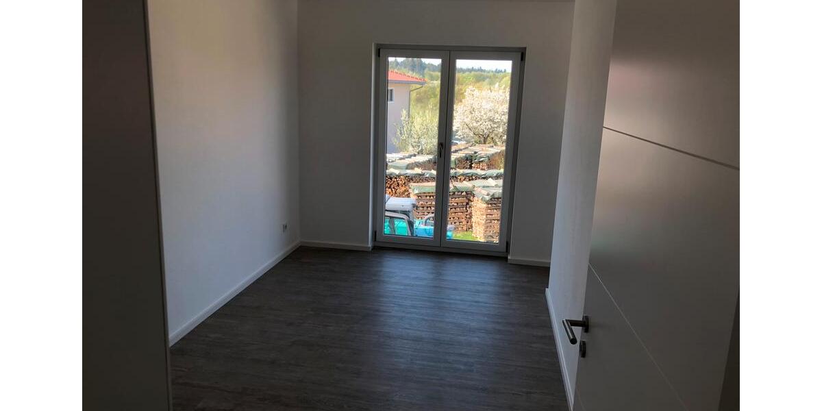 Doppelhaushälfte Tiefenbach - 4 Zimmer, 130 m&sup2;, 1.380&euro; | Angebot:26533082