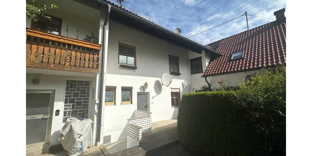 Reihenmittelhaus Passau Heining - 4 Zimmer, 155 m&sup2;, 295.000&euro; | Angebot:25708660