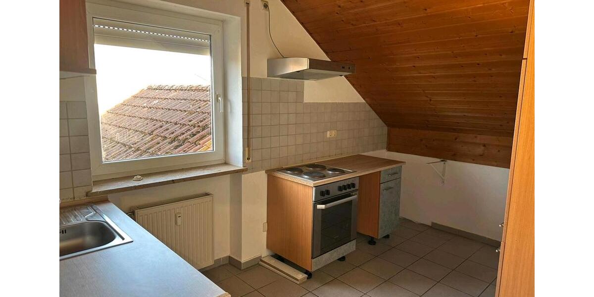 Dachgeschoßwohnung Künzing - 3 Zimmer, 73 m&sup2;, 570&euro; | Angebot:25907806