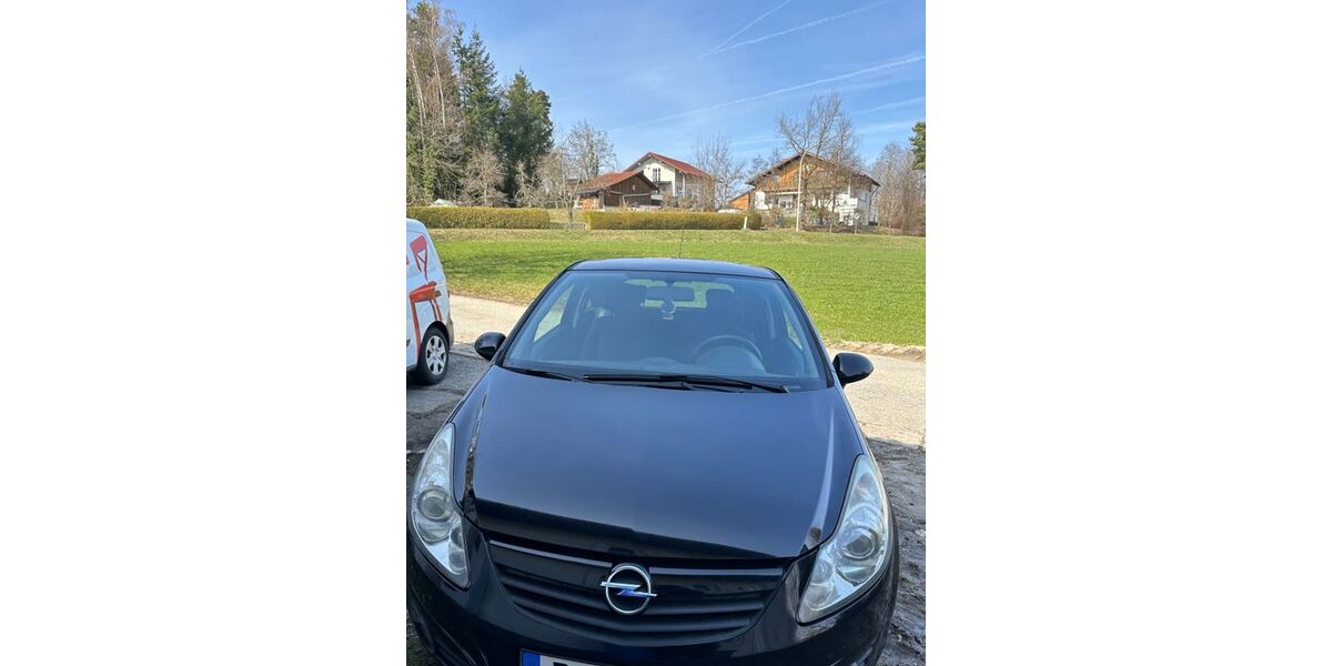 Opel Corsa 99.000 km 3.500 &euro; Passau 94036