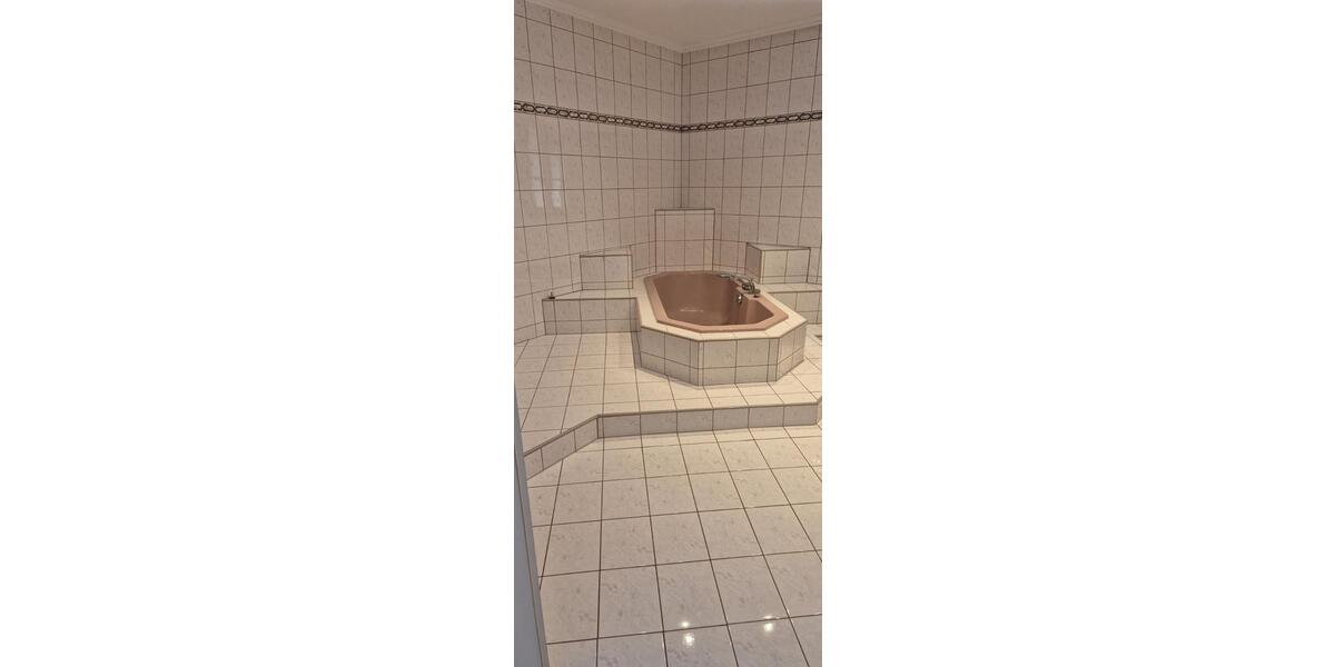 Etagenwohnung Passau Auerbach - 4 Zimmer, 175 m&sup2;, 980&euro; | Angebot:25724339