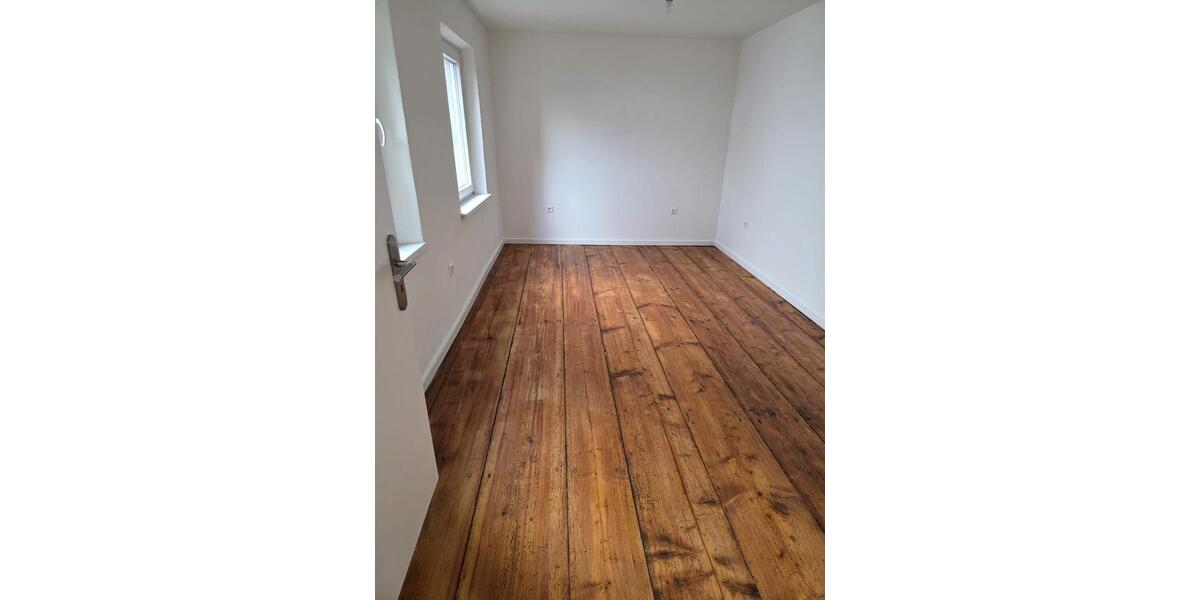Etagenwohnung Vilshofen an der Donau - 3 Zimmer, 100 m&sup2;, 850&euro; | Angebot:26692034