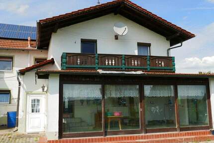 Haus Bad Griesbach i. Rottal Singham - 7 Zimmer, 180 m&sup2;, 340.000&euro; | Angebot:25661354