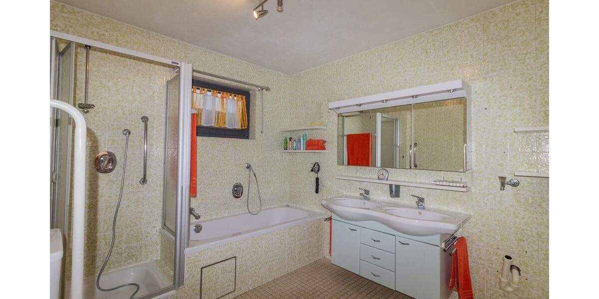 Reihenmittelhaus Passau Hacklberg - 5 Zimmer, 140 m&sup2;, 380.000&euro; | Angebot:25708721