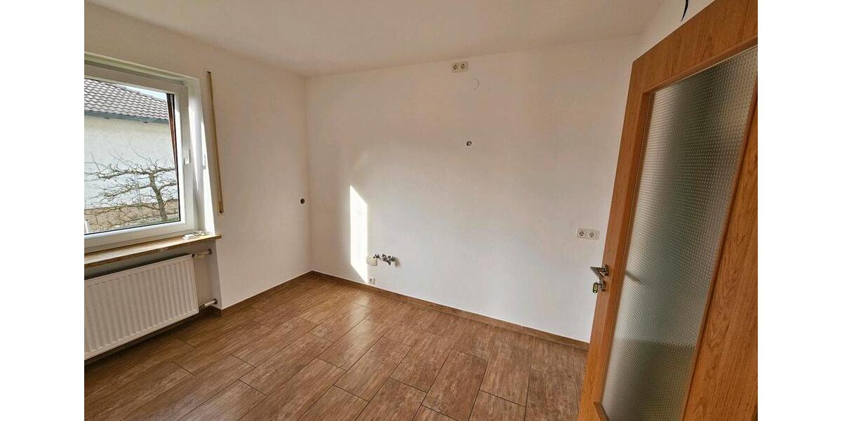 Erdgeschoßwohnung Aldersbach - 5 Zimmer, 117 m&sup2;, 950&euro; | Angebot:20481291