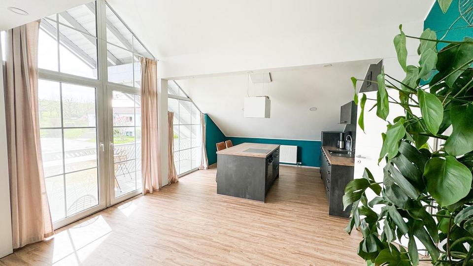 Dachgeschoßwohnung Haarbach - 2.5 Zimmer, 80 m&sup2;, 950&euro; | Angebot:26036093