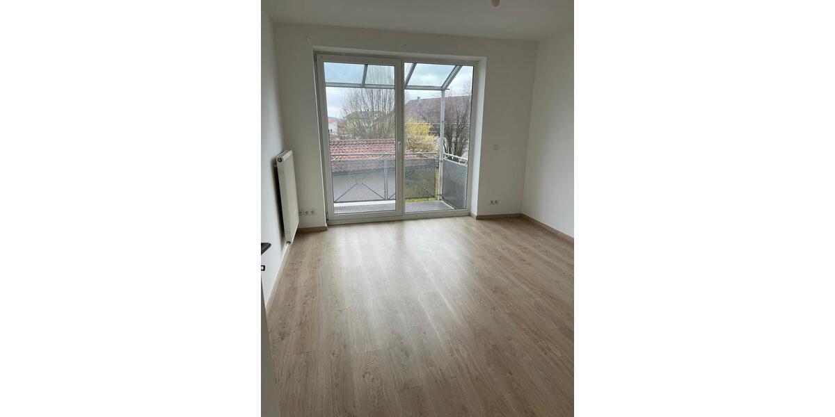 Etagenwohnung Eging am See - 3 Zimmer, 75 m&sup2;, 650&euro; | Angebot:25944333