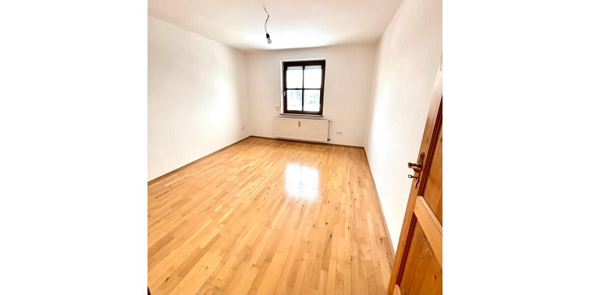 Etagenwohnung Passau Auerbach - 1.5 Zimmer, 78 m&sup2;, 960&euro; | Angebot:25807318