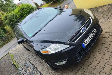 Ford Mondeo 150.000 km 4.600 &euro; Tittling 94104