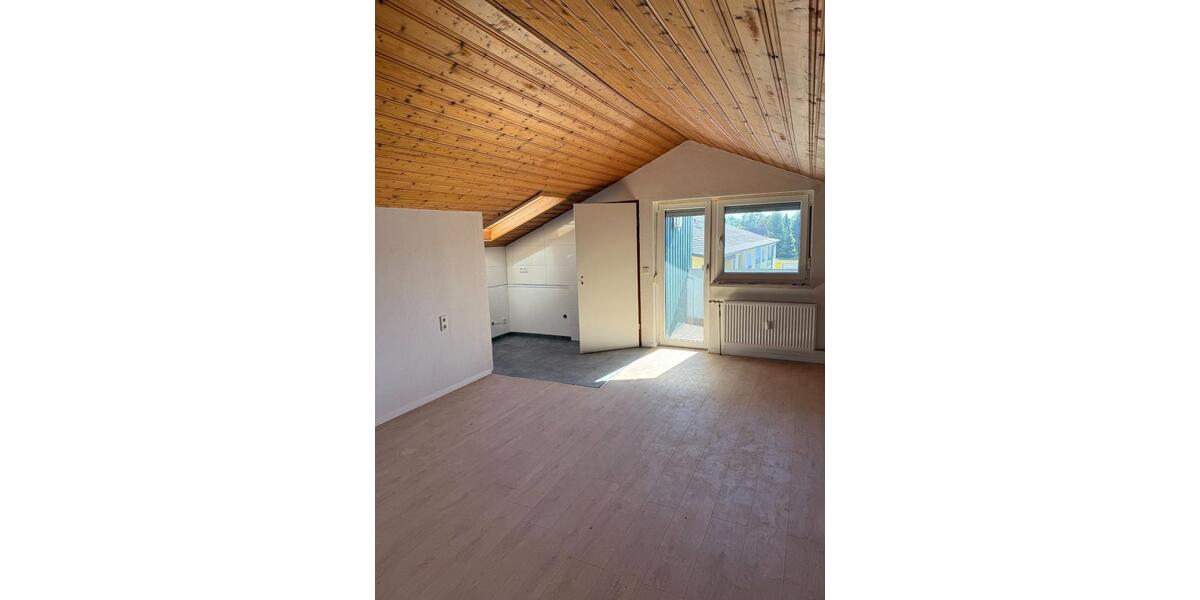 Dachgeschoßwohnung Bad Füssing - 1 Zimmer, 30 m&sup2;, 340&euro; | Angebot:24574250