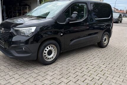 Opel Combo 296.778 km 4.165 &euro; Passau 94036