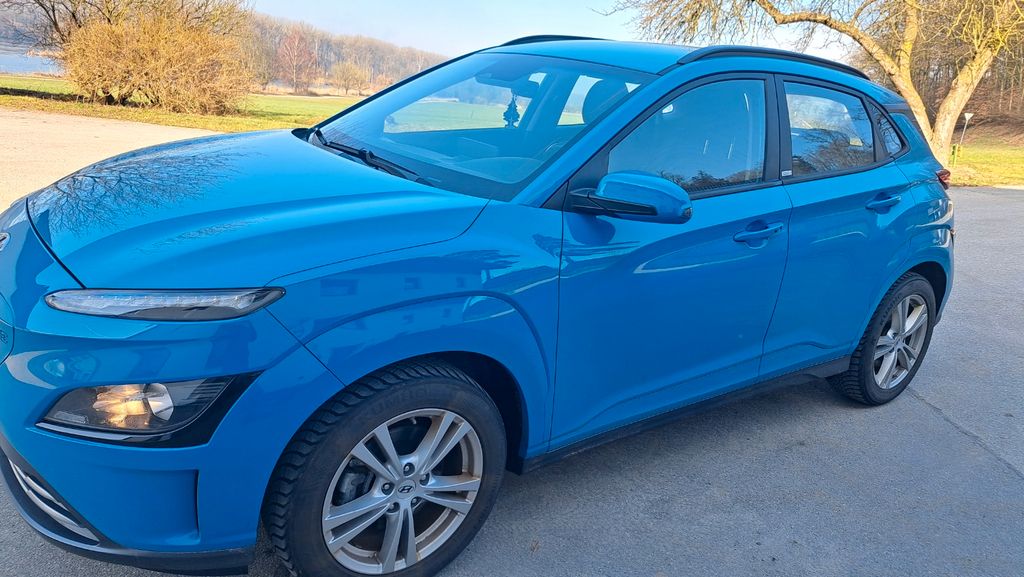 Hyundai KONA Elektro 44.000 km 15.990 &euro; Windorf 94575