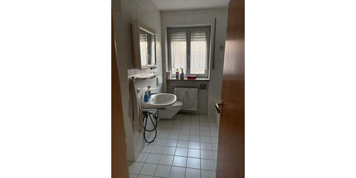 Etagenwohnung Passau Heining - 3 Zimmer, 77 m&sup2;, 180.000&euro; | Angebot:25801580