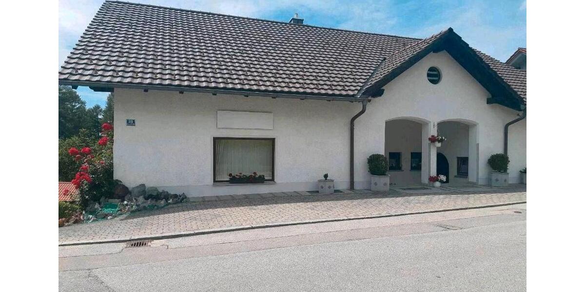 Mehrfamilienhaus, Wohnhaus Hauzenberg - 10 Zimmer, 216 m&sup2;, 379.000&euro; | Angebot:25991621