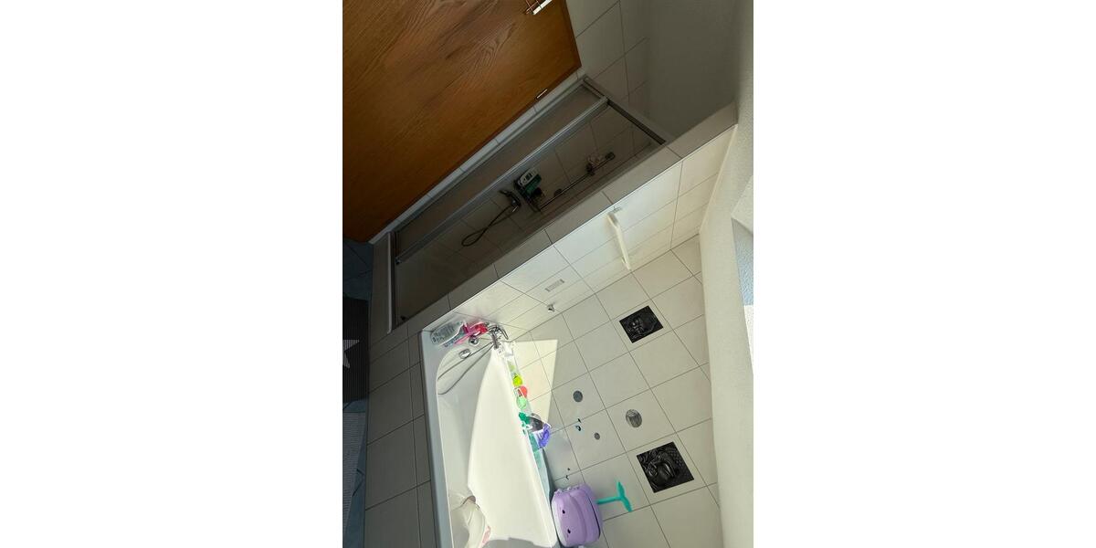 Dachgeschoßwohnung Pocking - 2.5 Zimmer, 70 m&sup2;, 890&euro; | Angebot:26689342