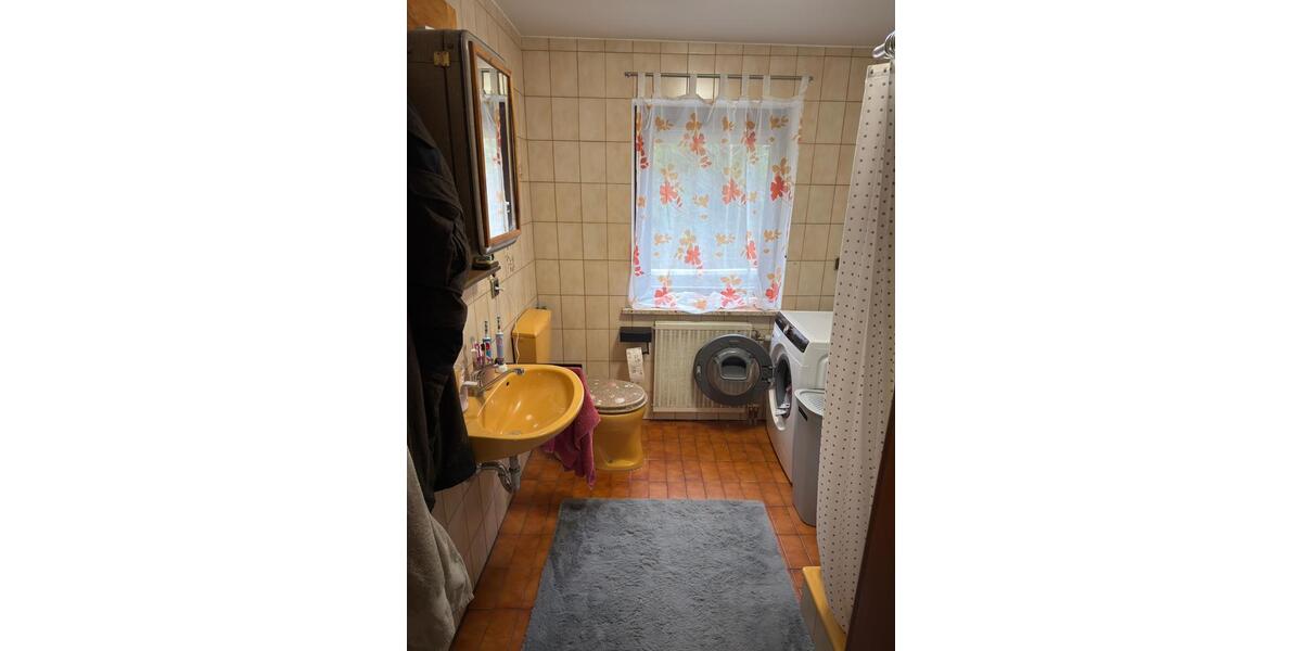 Einfamilienhaus Bayerbach - 7 Zimmer, 203 m&sup2;, 329.000&euro; | Angebot:25285012