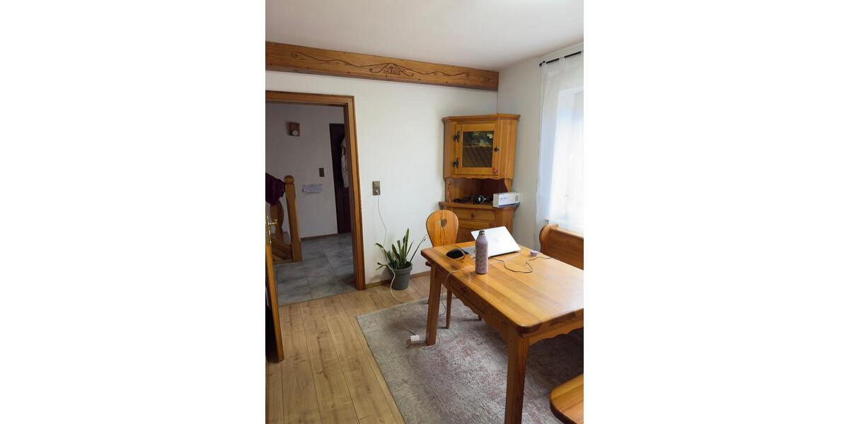 Einfamilienhaus Bayerbach - 7 Zimmer, 203 m&sup2;, 329.000&euro; | Angebot:25285012