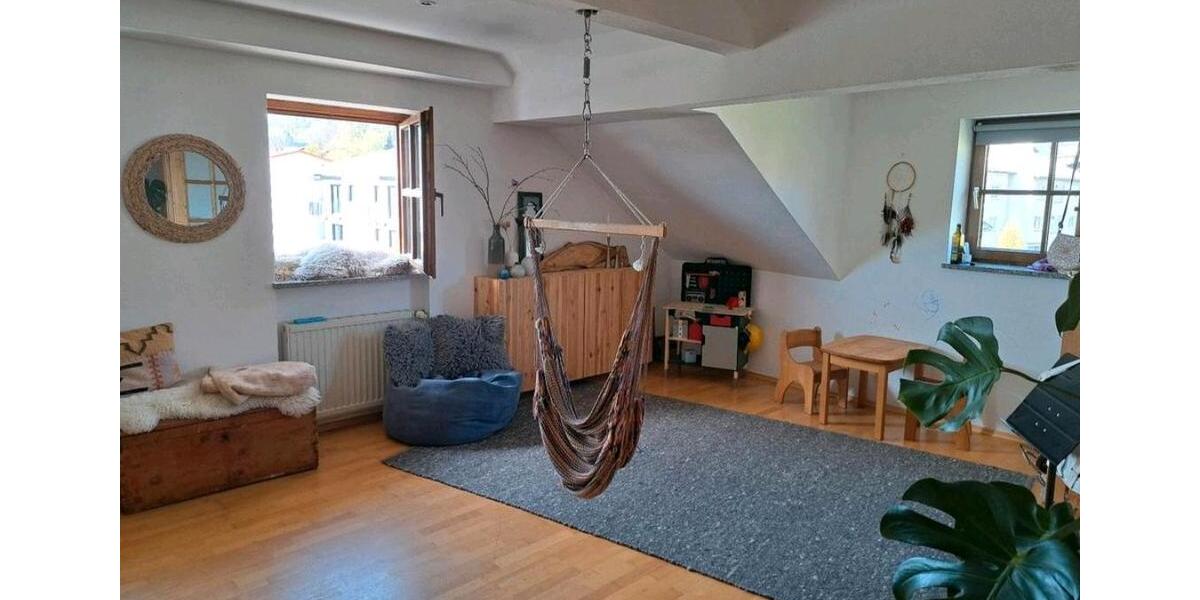 Dachgeschoßwohnung Freyung - 3 Zimmer, 120 m&sup2;, 920&euro; | Angebot:25639213