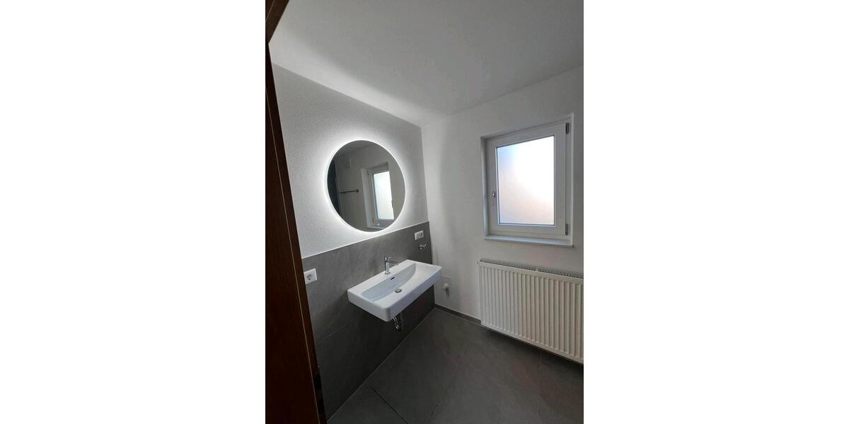 Erdgeschoßwohnung Hutthurm - 3 Zimmer, 105 m&sup2;, 750&euro; | Angebot:25975895