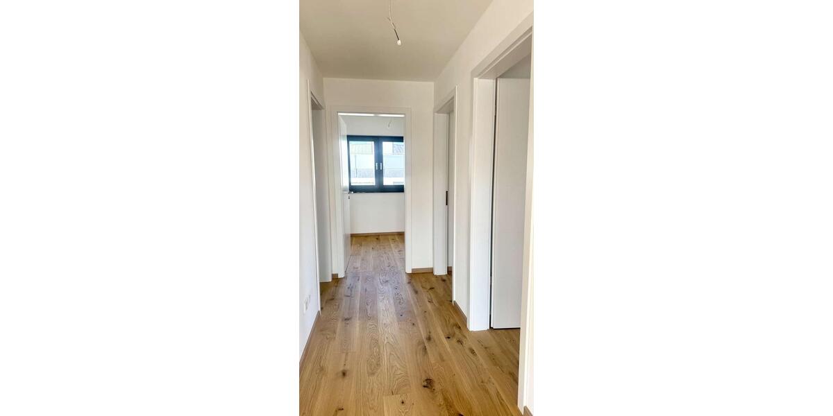 Etagenwohnung Passau Maierhof - 4 Zimmer, 124 m&sup2;, 1.635&euro; | Angebot:26003979