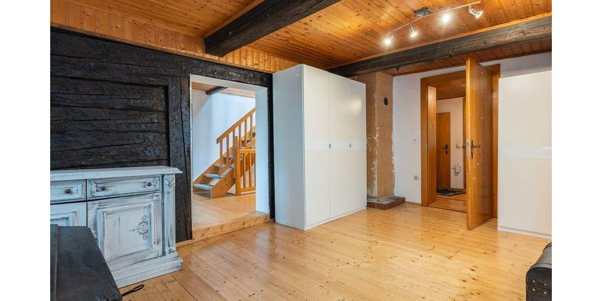 Einfamilienhaus Ortenburg - 6 Zimmer, 180 m&sup2;, 285.000&euro; | Angebot:25708679