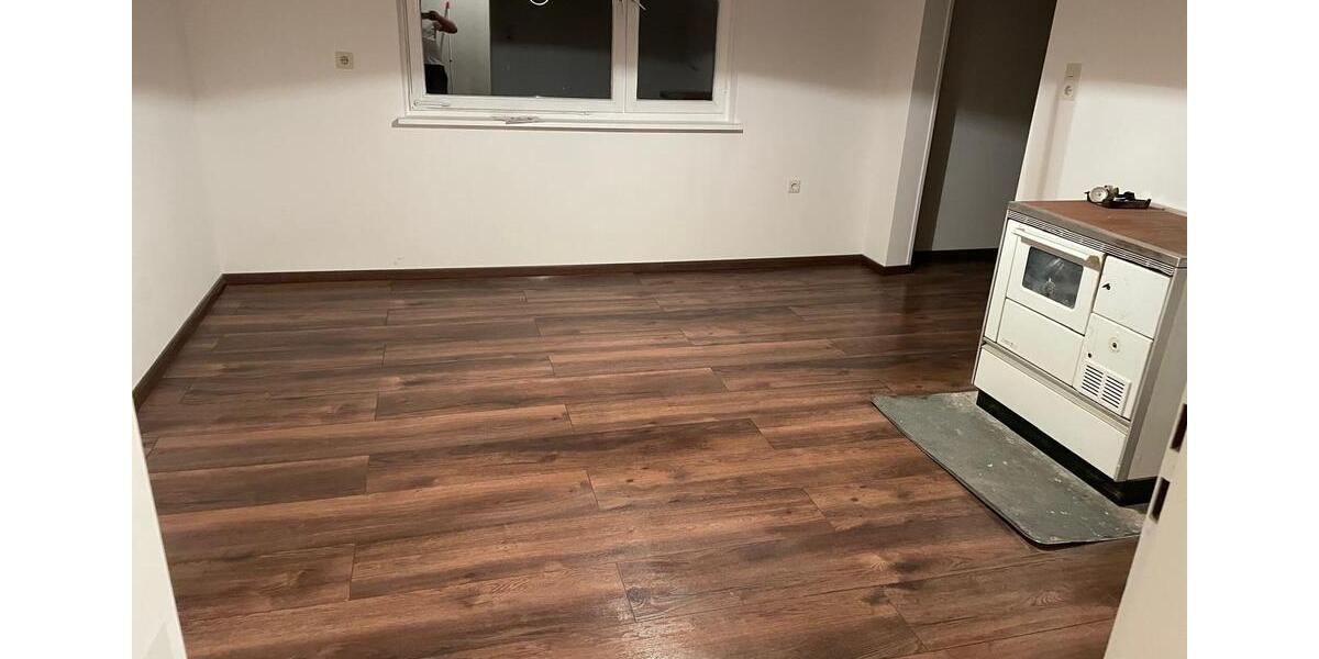 Einfamilienhaus Bad Griesbach im Rottal - 1 Zimmer, 250 m&sup2;, 140.000&euro; | Angebot:25811511