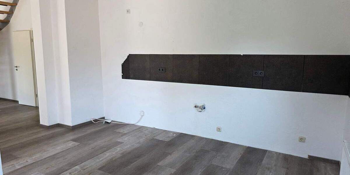 Mehrfamilienhaus, Wohnhaus Vilshofen an der Donau Sollasöd - 7 Zimmer, 264 m&sup2;, 360.000&euro; | Angebot:25769716