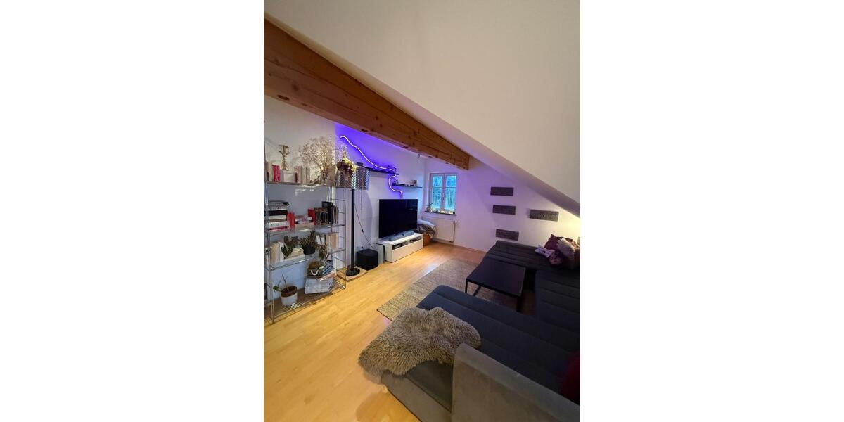 Dachgeschoßwohnung Waldkirchen - 3 Zimmer, 90 m&sup2;, 780&euro; | Angebot:25137740