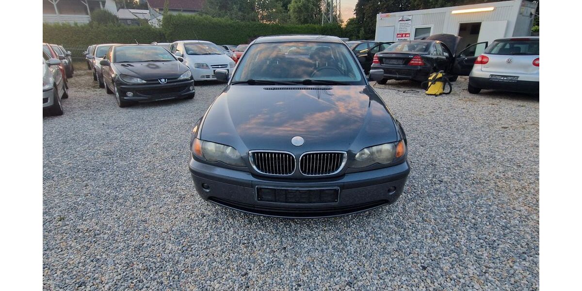 BMW 325 266.584 km 2.500 &euro; Passau 94036