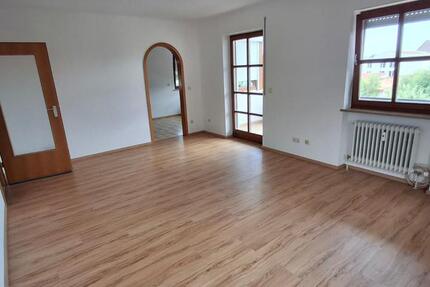 Wohnung Rotthalmünster - 3 Zimmer, 81 m&sup2;, 690&euro; | Angebot:25022794