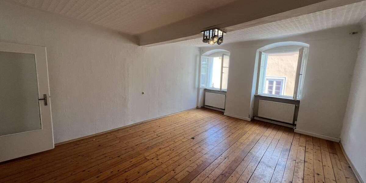 Etagenwohnung Passau Altstadt - 3.5 Zimmer, 100 m&sup2;, 1.050&euro; | Angebot:25819587