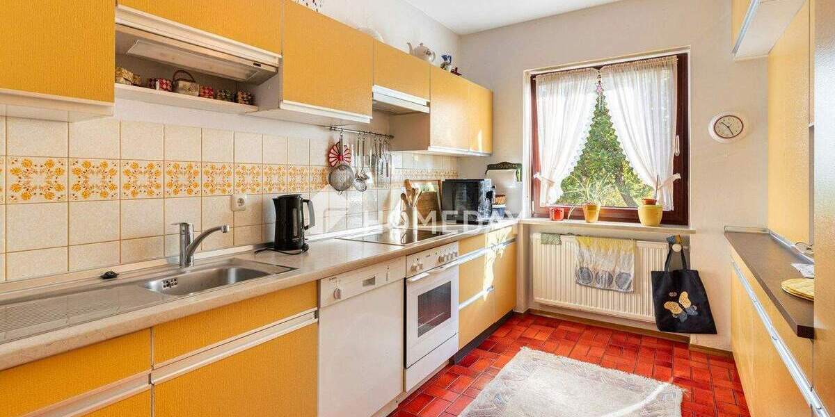 Einfamilienhaus Schöllnach - 7 Zimmer, 180 m&sup2;, 449.000&euro; | Angebot:25694107