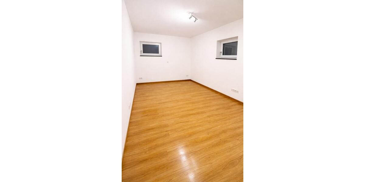 Erdgeschoßwohnung Tittling - 3 Zimmer, 92 m&sup2;, 890&euro; | Angebot:24830365