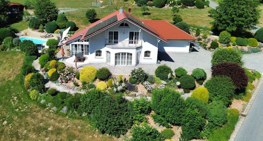 Einfamilienhaus Röhrnbach - 5 Zimmer, 198 m&sup2;, 995.000&euro; | Angebot:26320240