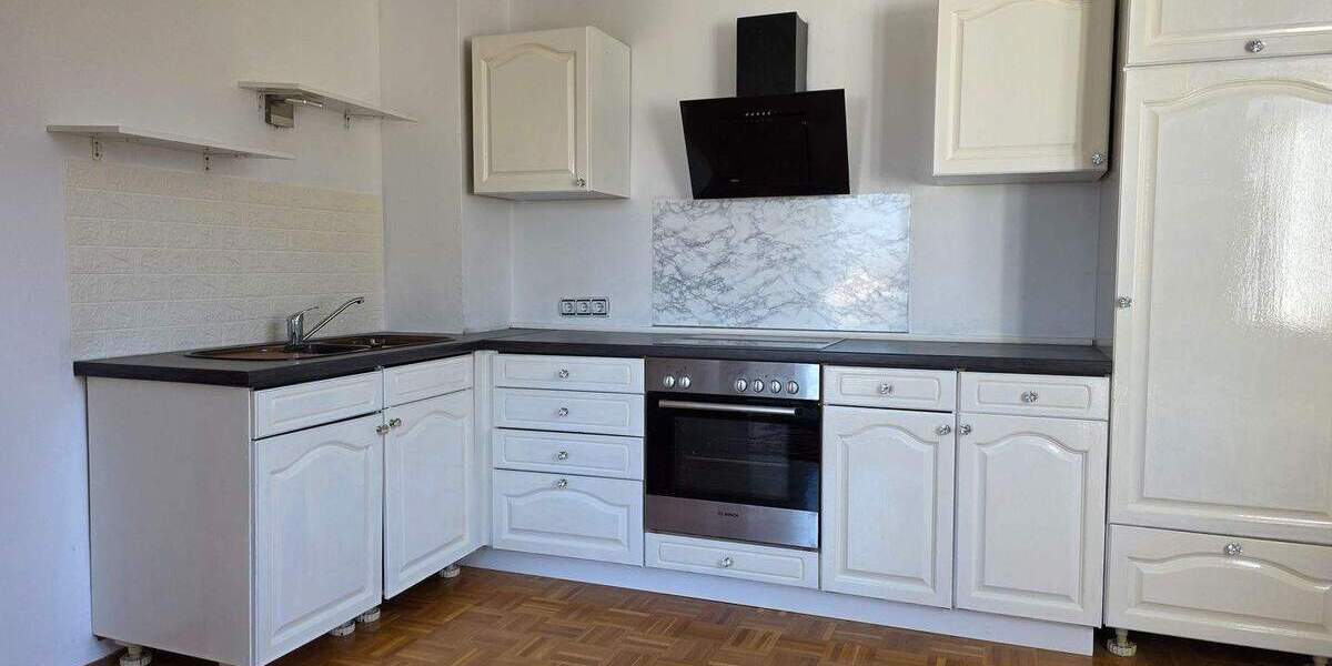 Mehrfamilienhaus, Wohnhaus Neukirchen vorm Wald Neukirchen - 9 Zimmer, 289 m&sup2;, 469.000&euro; | Angebot:25879167