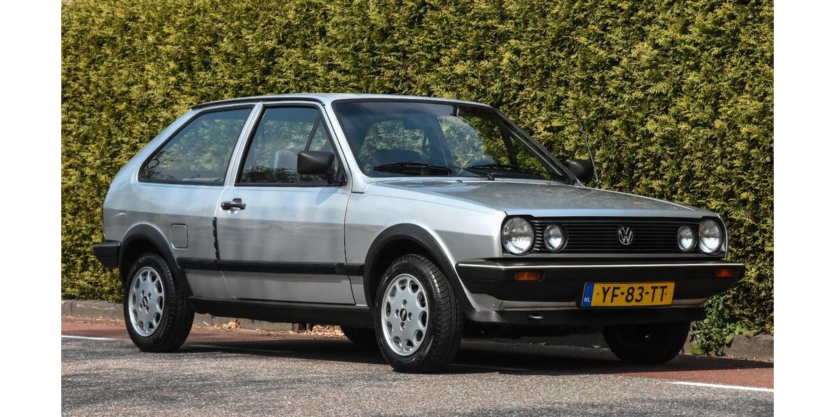 VW Polo 114.385 km 3.950 &euro; Son en Breugel 94164