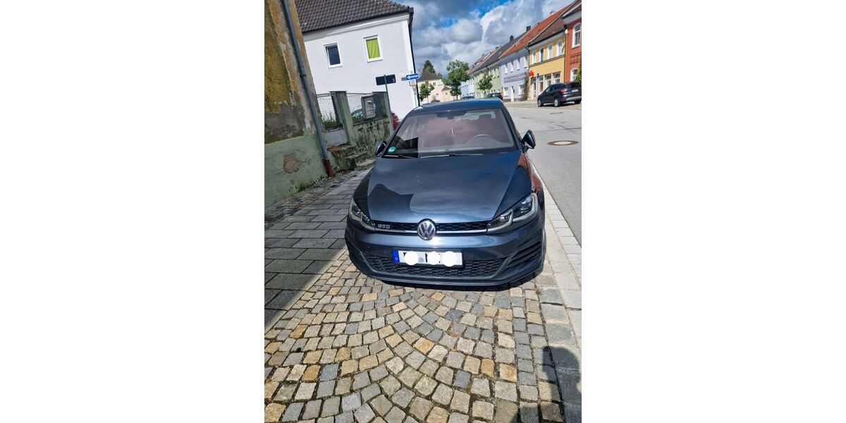 VW Golf 77.479 km 16.900 &euro; Vilshofen 94474