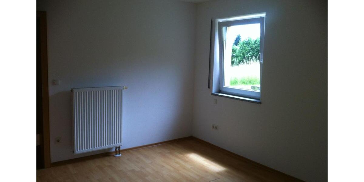 Erdgeschoßwohnung Hauzenberg - 2 Zimmer, 67 m&sup2;, 220.000&euro; | Angebot:24475589