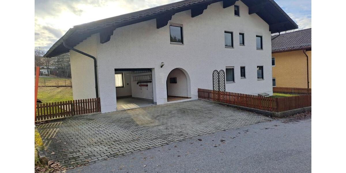 Etagenwohnung Thurmansbang - 4 Zimmer, 120 m&sup2;, 920&euro; | Angebot:24350817