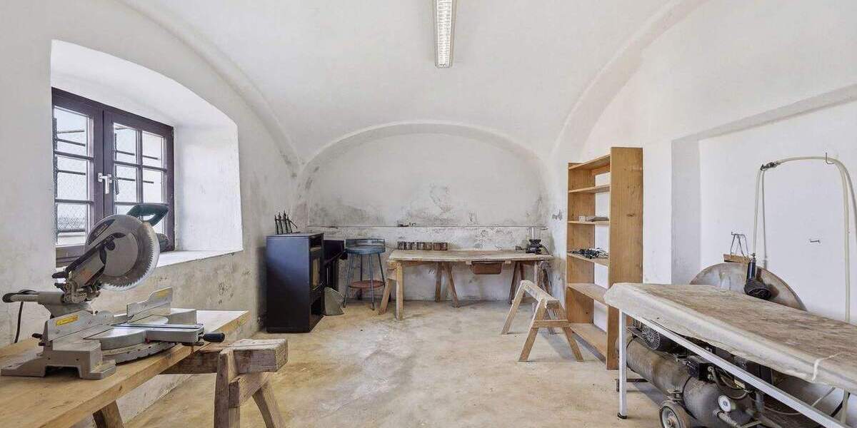 Mehrfamilienhaus, Wohnhaus Untergriesbach - 1 Zimmer, 255 m&sup2;, 325.000&euro; | Angebot:25666562