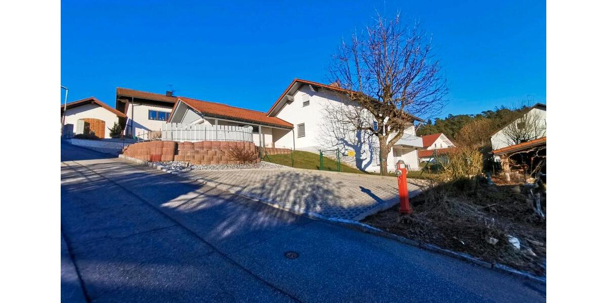 Erdgeschoßwohnung Tiefenbach - 4.5 Zimmer, 100 m&sup2;, 1.100&euro; | Angebot:26014465