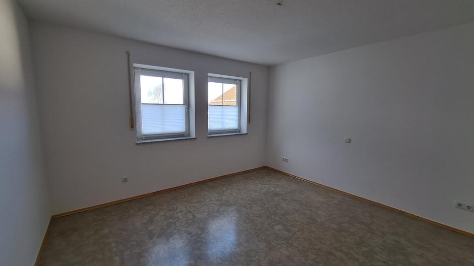 Erdgeschoßwohnung Röhrnbach - 3 Zimmer, 105 m&sup2;, 840&euro; | Angebot:25480101